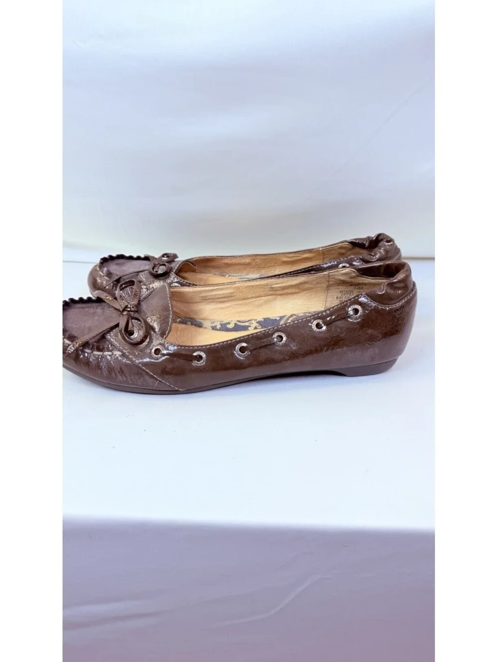 SPERRY Top Sider Brown Crinkle Patent Leather SANDPIPER Skimmer Flats Size 7.5 M